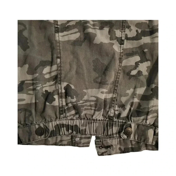 Dolled Up Camouflage Army Green Camo Vest‎ - Size XS - Picture 3 of 4